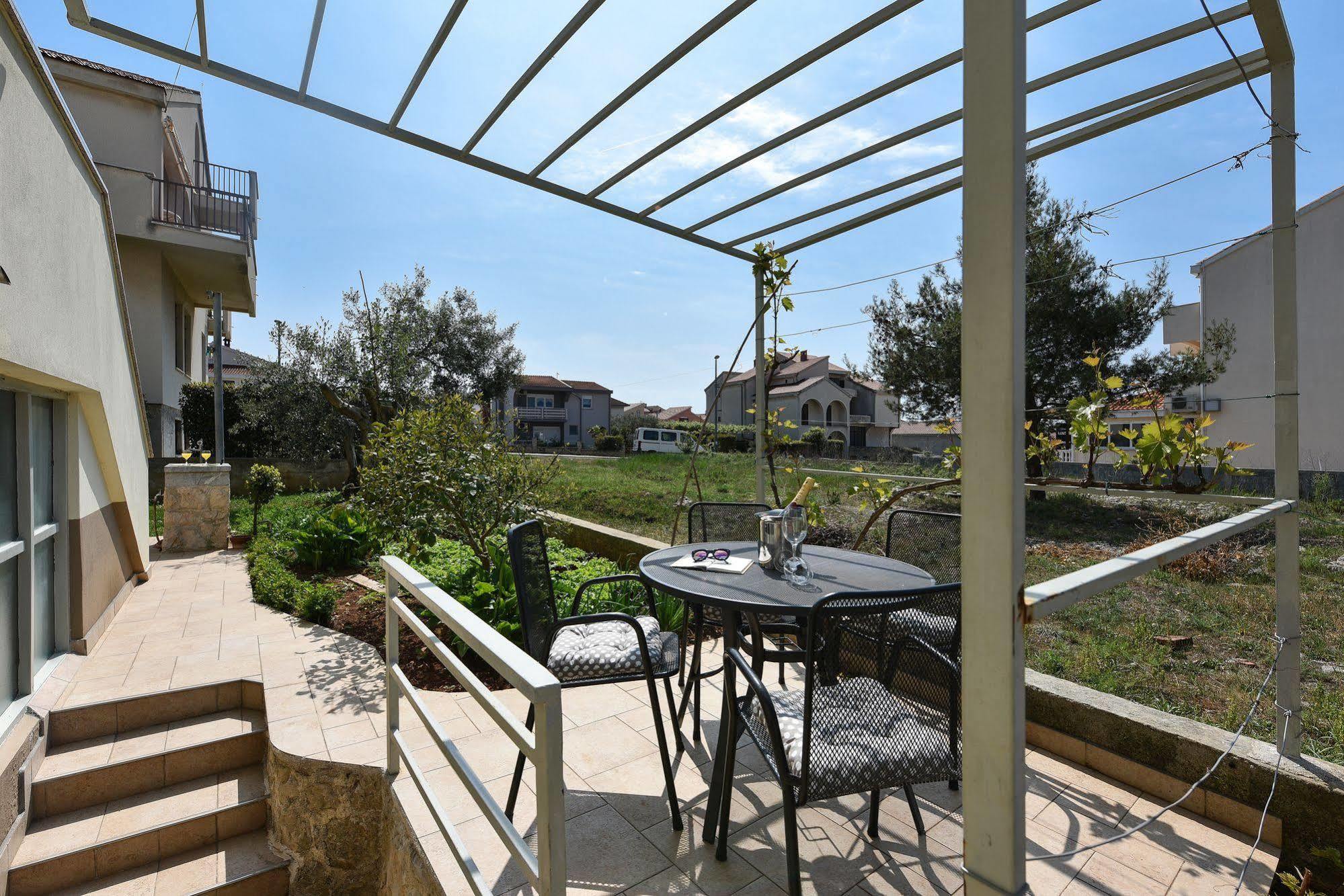 Adria Apartments Zadar Exterior foto